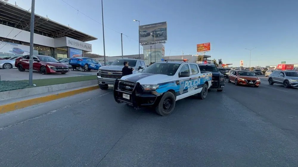 Cae presunto robacarros tras persecución sobre el Periférico de la&nbsp;Juventud